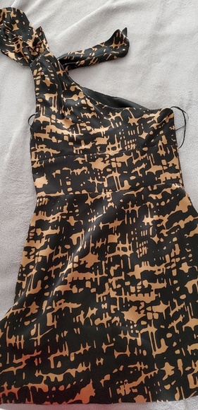 Trina Turk one shoulder dress - Picture 2 of 6